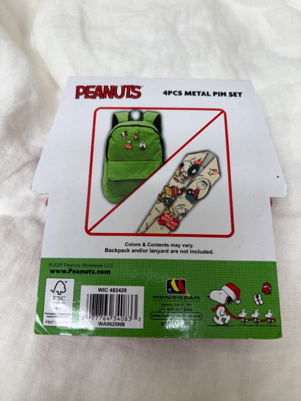 Peanuts 4 piece metal pin set holiday - Picture 2 of 2